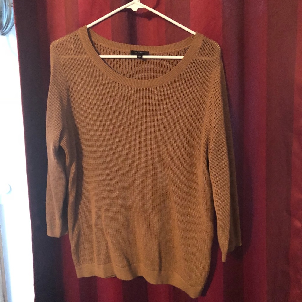Lightweight sweater